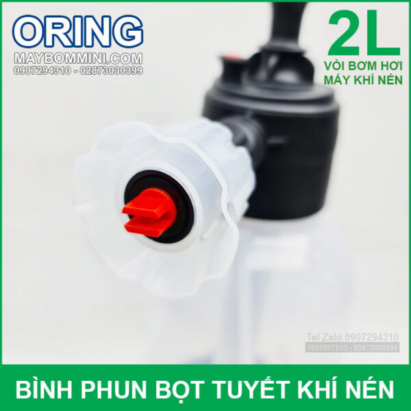 bec phun bot tuyet rua xe