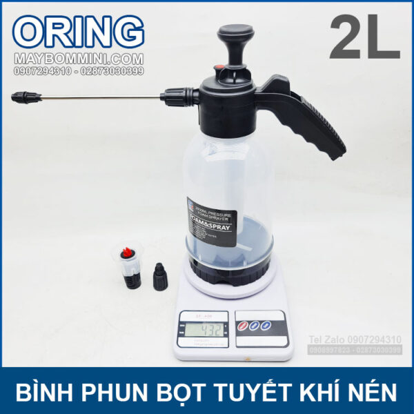 binh phun xa phong bot tuyet rua xe va tuoi cay