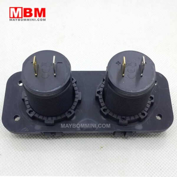 cong USB cho xe may oto